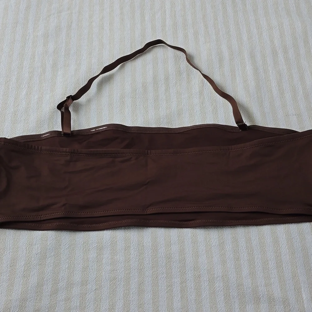 SKIMS Swim Bandeau Bikini Top Size:4X Cocoa